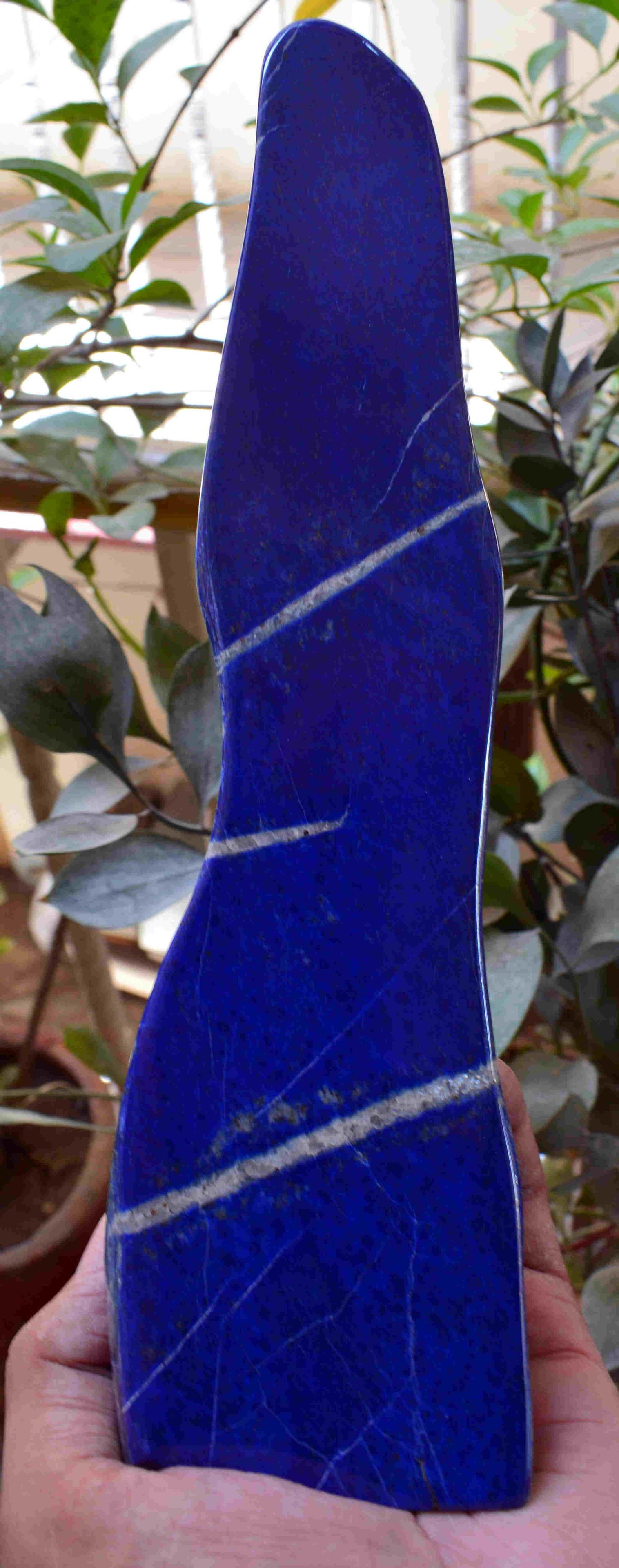 640 Grams Natural Lapis Lazuli Tumble: Title: 640 Grams Natural Lapis Lazuli Tumble Origin: Afghanistan Weight: 640 Grams Size/Dimensions: 280x75x16 MM Additional Information: Natural Reserve: $60.00 Shipping: Domestic: Flat-rate of $30.