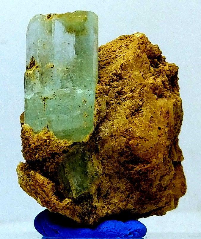 29 Grams Very Beautiful Aquamarine Specimen From Skardu: Material aquamarine specimen more Description Product: Aquamarine Orign: Skardu Pakistan Shape: Specimen Size: 3.1 cm x 1.9 cm x 3.9 cm Weight: 29 Grams Treatment: Natural Reserve: $35.00 Shipping:</
