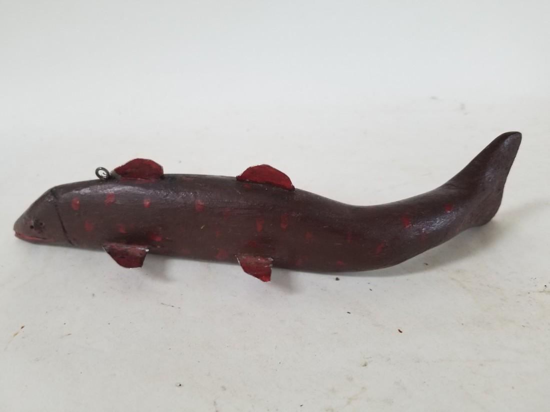 Painted fish decoy, excellent condition (1 of 3)