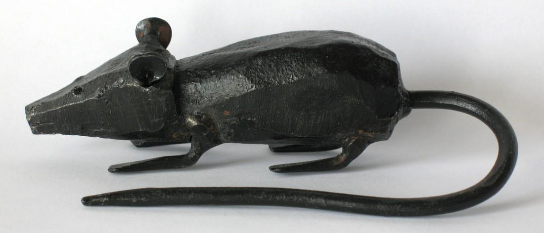 Whimsical cast iron mouse. (1 of 3)