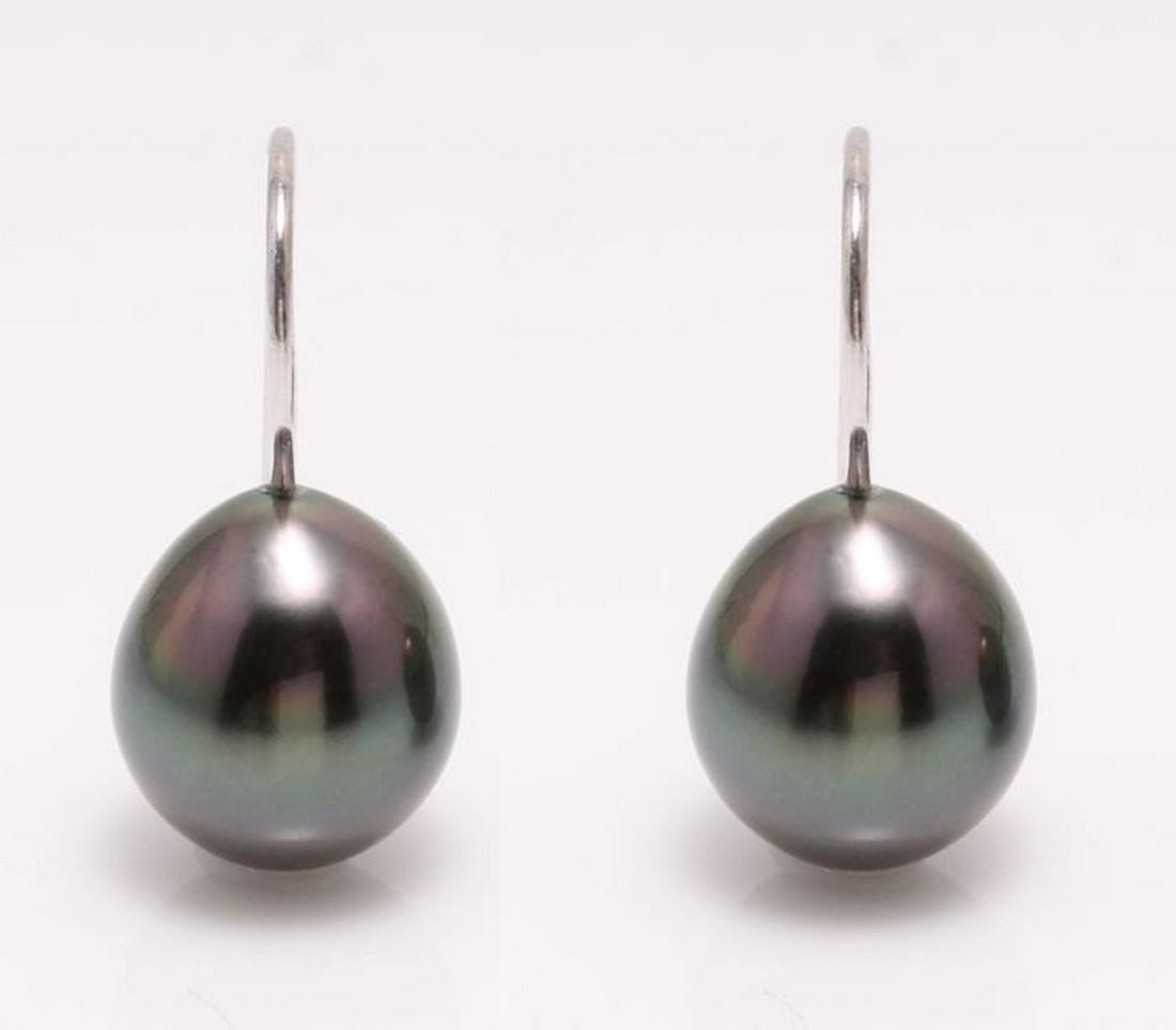 18 kt. White Gold - 9x10mm Peacock Tahitian Pearl Drops: Description: Emerging from the tropical lagoons of French Polynesia, these Tahitian pearls have been hand selected for their natural beautiful peacock green body colour with shimmering purple hues. Th