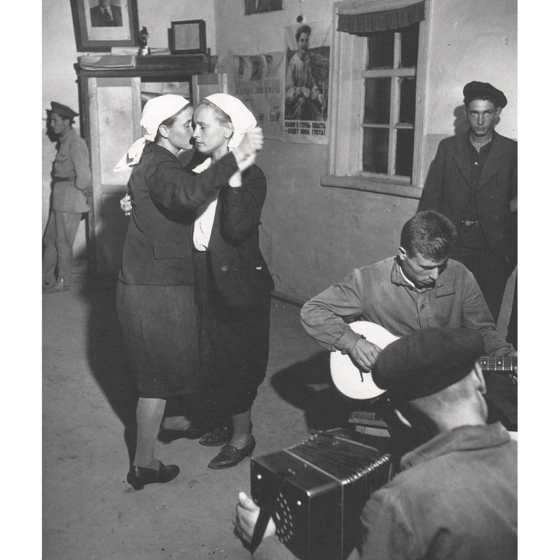 ROBERT CAPA - USSR, 1947: No Reserve! Artist: ROBERT CAPA Print Title: USSR, 1947 Medium: Sheet-fed Gravure Printing Date: 1990's Printed in Switzerland Image Size approx: 9.5 x 8 inches Robert Capa (1913-1954) was a Hungarian