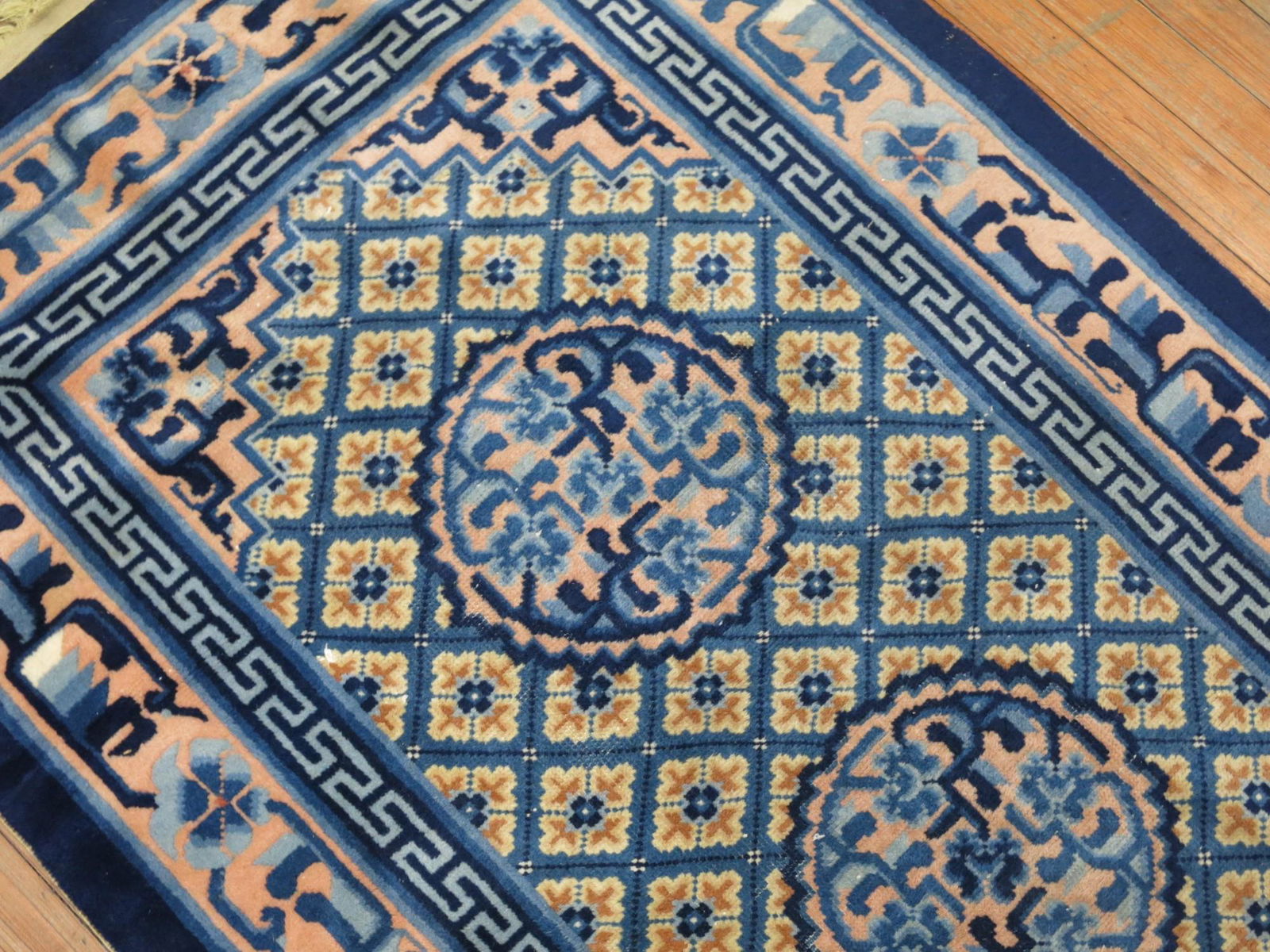 Vintage Chinese Peking (1 of 5)