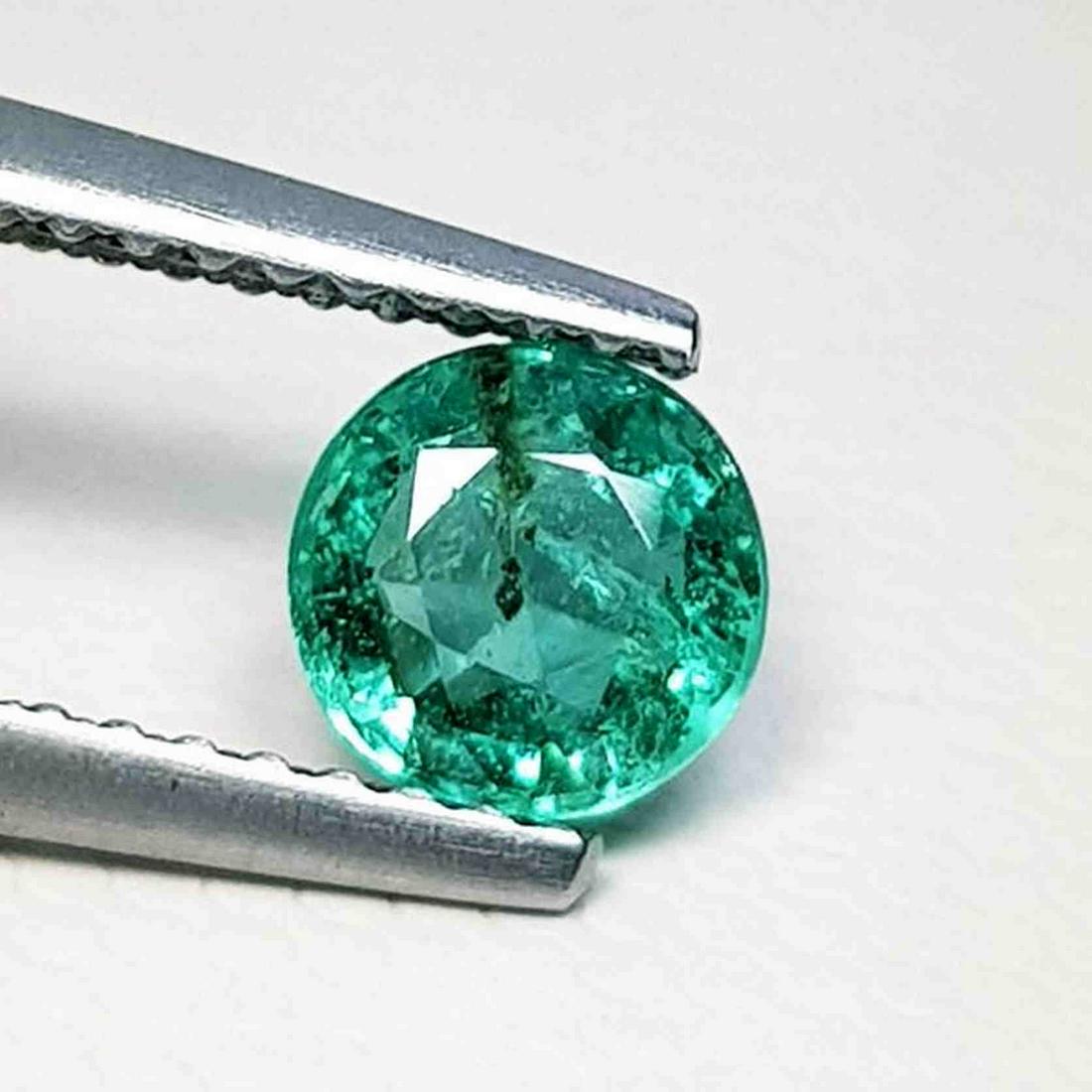 Natural Emerald Round Cut 0.75 ct (1 of 5)