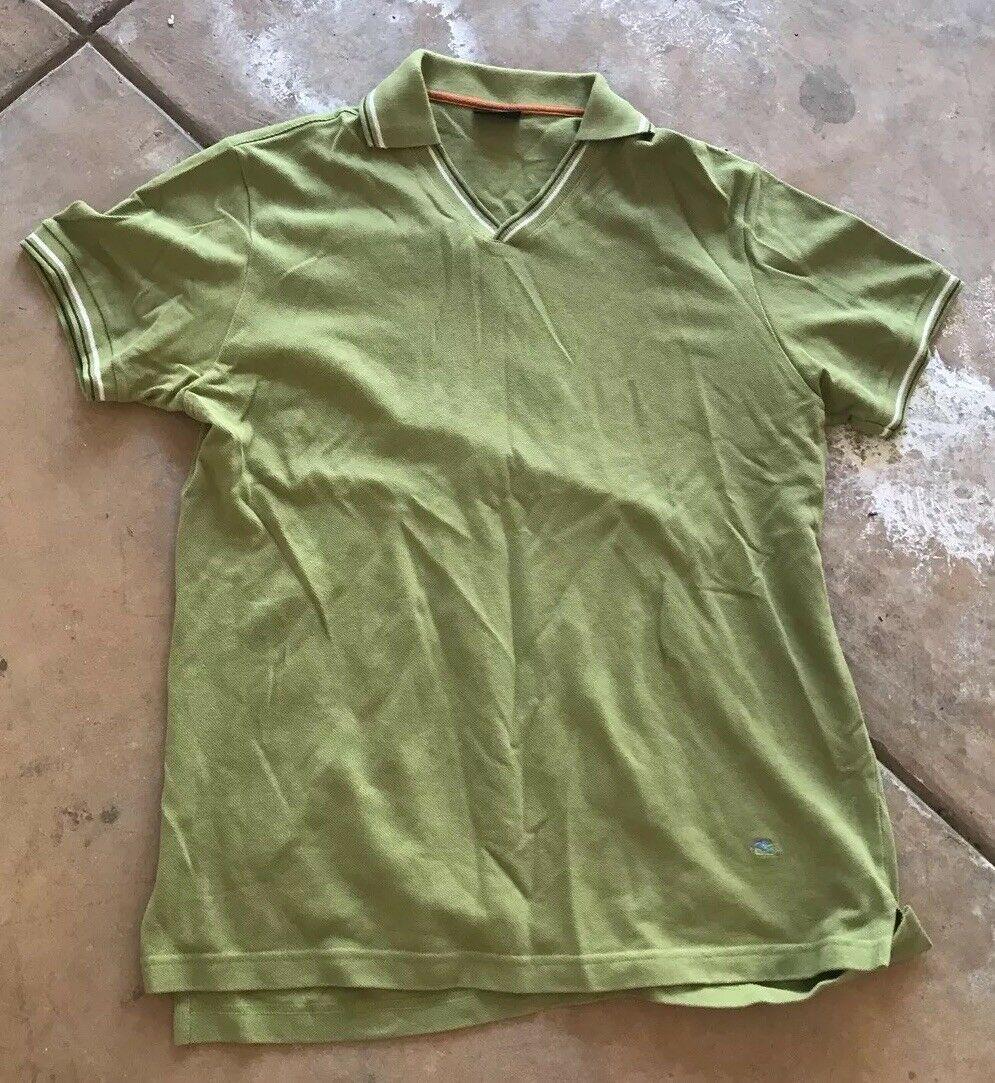 Etro Green Cotton T Shirt Size Large: DK Etro Green Shirt Cotton Size Large · Wonderful shirt that is a necessity in your collection. · The fit is lovely. · This is made of cotton. Chest measurement is 21 inches across. Shoulder to sho