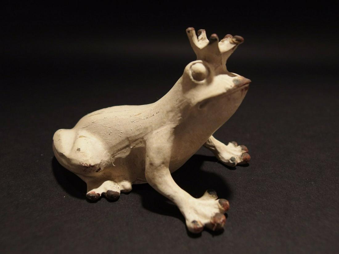 Beer Soda Bottle Cap Frog Opener White Paint: 3 3/4" Long x 2 3/4" Wide x 2 1/4" Tall Great folk art cast iron bottle opener. This piece was hand painted and aged to look like an antique. Reserve: $15.00 Shipping: Domestic: Flat-rate of $7.00 to 