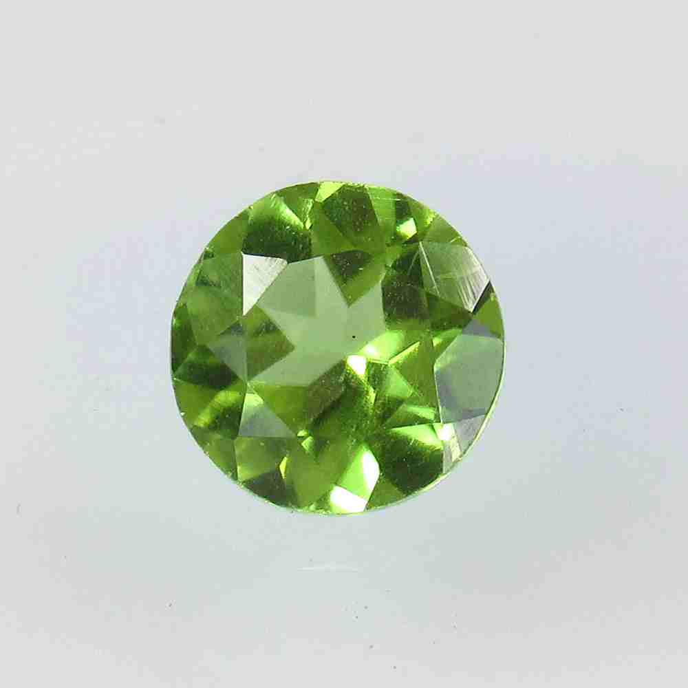 1.32 Ctw Natural Pakistan Peridot Round Cut: No Reserve! Title: 1.32 Ctw Natural Pakistan Peridot Round Cut Stone Clarity: VVS Gemstone: Peridot Carat Weight: 1.32 Size/Dimensions: 7.00 x 7.00 x 4.00 mm Additional Information: Top Class Luster /