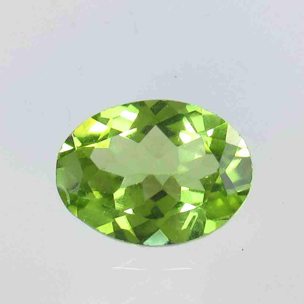 1.10 Ctw Natural Pakistan Peridot Oval Cut: No Reserve! Title: 1.10 Ctw Natural Pakistan Peridot Oval Cut Stone Clarity: VVS Gemstone: Peridot Carat Weight: 1.10 Size/Dimensions: 8.00 x 6.00 x 3.50 mm Additional Information: Top Class Luster / 