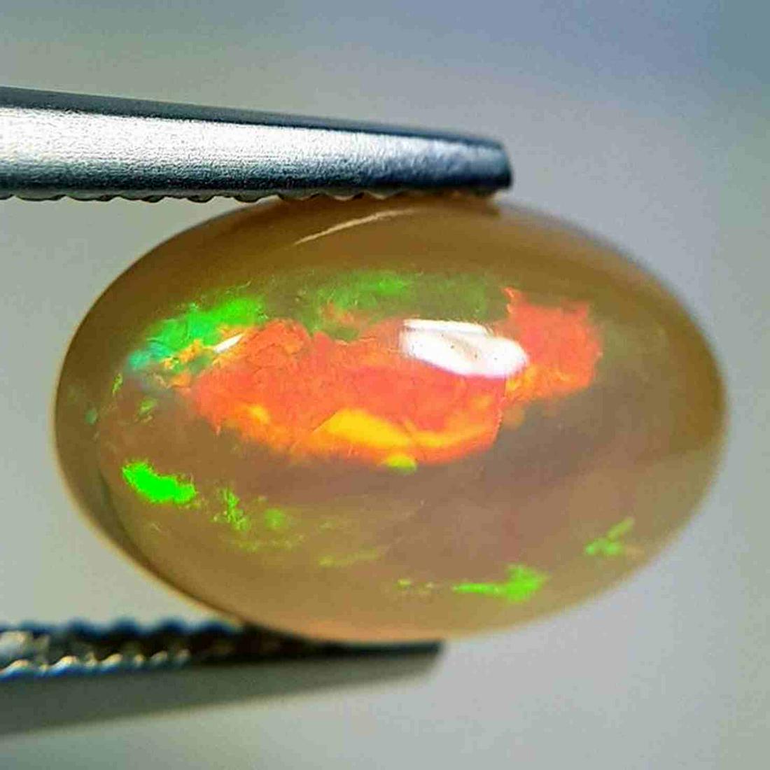 Natural Fire Opal Oval Cabochon 2.47 ct (1 of 6)