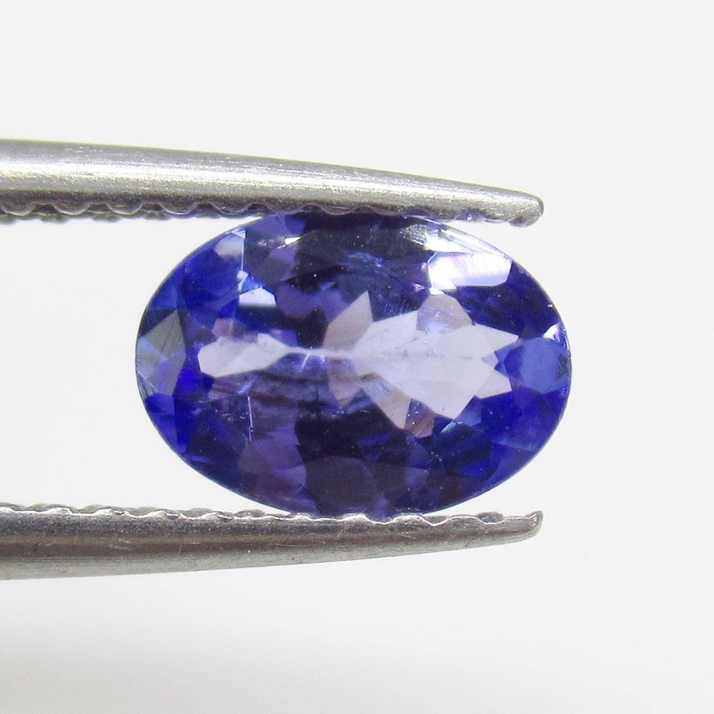 0.68 Ct Natural Tanzanite Oval Cut: No Reserve! Title: 0.68 Ct Natural Tanzanite Oval Cut Stone Clarity: VVS Gemstone: Natural Tanzanite Carat Weight: 0.68 Size/Dimensions: 7.00 x 5.00 x 2.80 mm Additional Information: Top Quality Luste