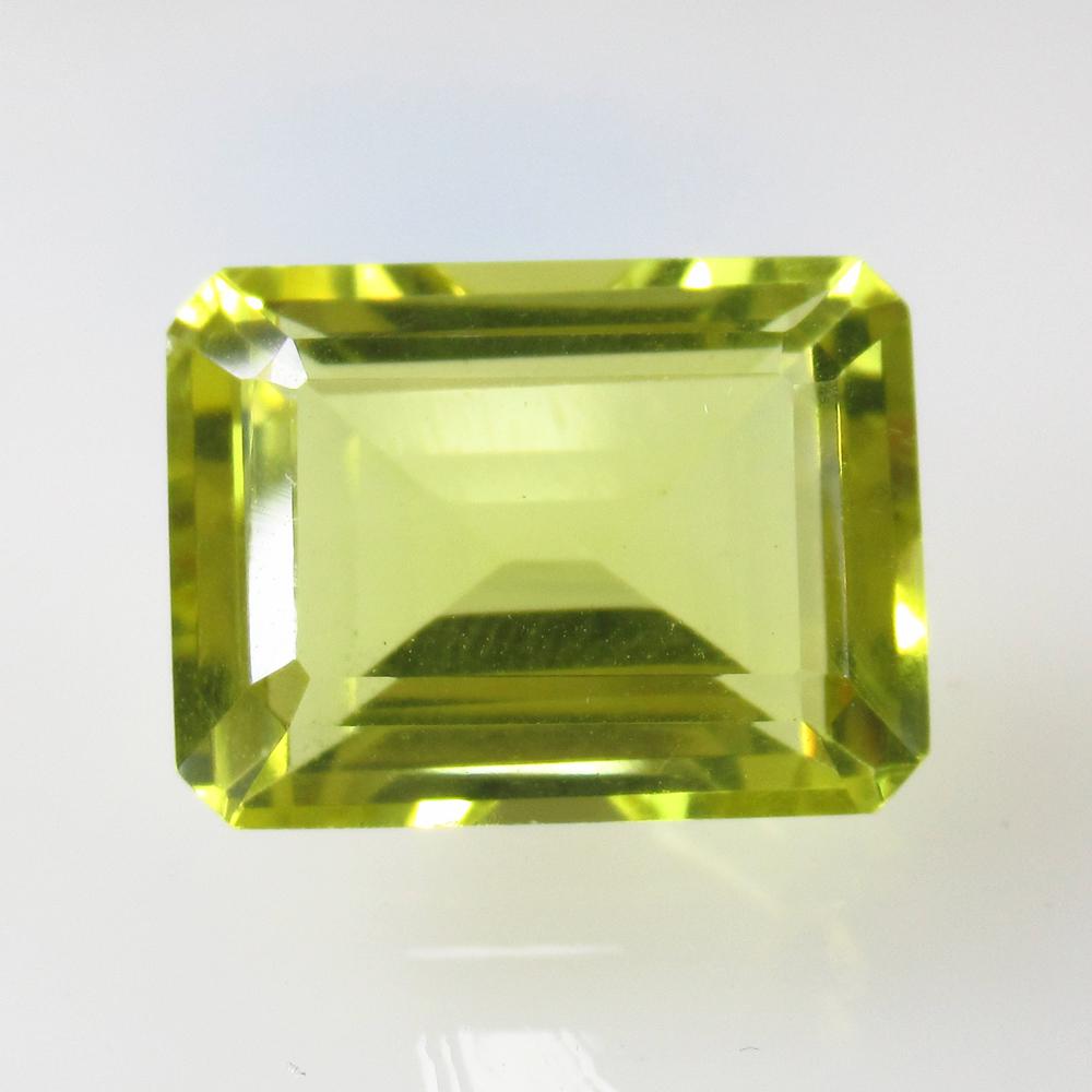 11.27 Ct Natural Lemon Quartz Octagon Cut: No Reserve! Title: 11.27 Ct Natural Lemon Quartz Octagon Cut Stone Clarity: VVS Gemstone: Natural Lemon Quartz Carat Weight: 11.27 Size/Dimensions: 16.00 x 12.00 x 8.00 mm Additional Information: Good