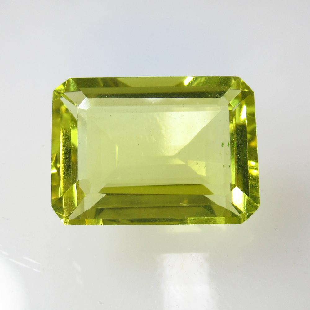 13.71 Ct Natural Lemon Quartz Octagon Cut: No Reserve! Title: 13.71 Ct Natural Lemon Quartz Octagon Cut Stone Clarity: VVS Gemstone: Natural Lemon Quartz Carat Weight: 13.71 Size/Dimensions: 17.80 x 13.00 x 7.80 mm Additional Information: Good