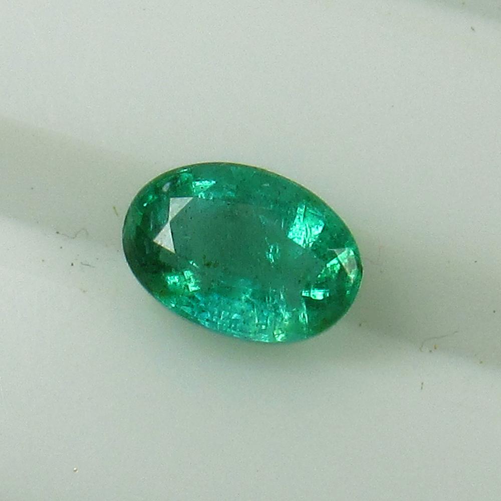 0.86 Ct Natural Zambian Emerald Oval Cut (1 of 2)