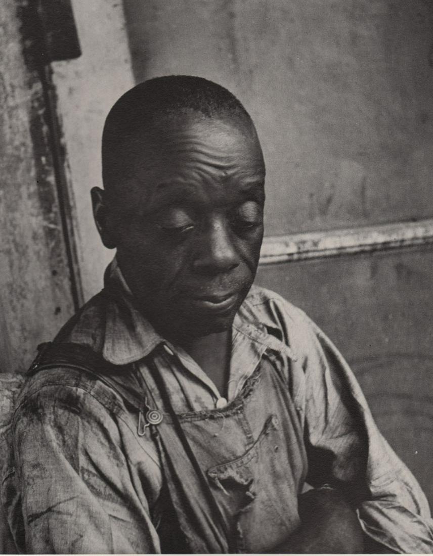 LOUISE DAHL-WOLFE - William Edmondson, Sculptor,: Artist:LOUISE DAHL-WOLFE Print Title: William Edmondson, Sculptor, Nashville,1939 Medium: Photo-lithograph Printed in: The USA, 1970’s Image Size: approx. 5.5 x 4.5” Reserve: $25.00 Shipping: Dome