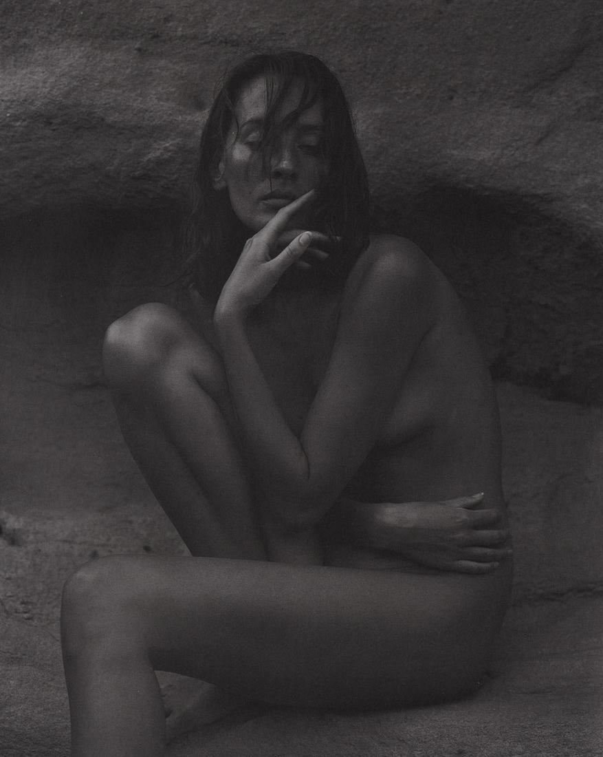 KURT MARKUS - Nude Study: Artist: KURT MARKUS Print Title: Nude Study Printing Date: 1990’s Medium: Photo-lithograph Printed in: Japan Image Size: approx. 9 x 7” Reserve: $25.00 Shipping: Domestic: Flat rate of $15.00 to