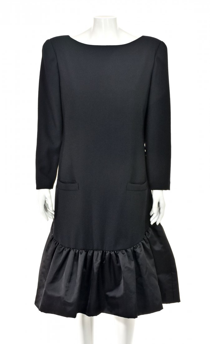 BILL BLASS Vintage Black Crepe Cocktail Dress: The classic design of this 1986 vintage cocktail dress from Bill Blass is perfect for highlighting that fabulous accessory you never get to wear! The shell is wool crepe, and there are two little beso