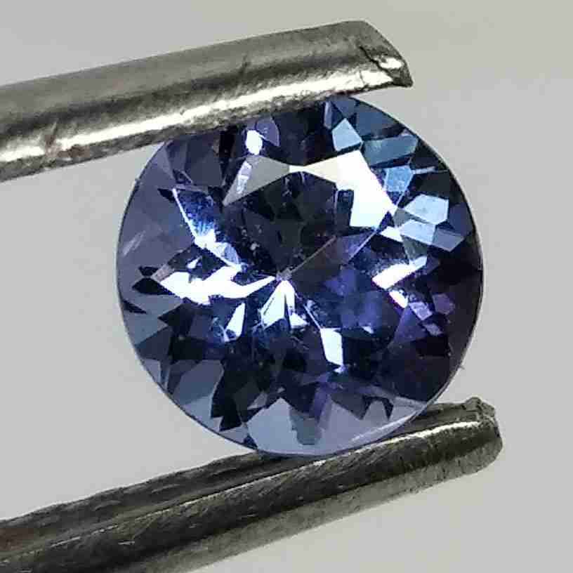 0.60 CTS 5 MM NATURAL TANZANITE ROUND SHAPE GOOD LUSTER: Title: 0.60 CTS 5 MM NATURAL TANZANITE ROUND SHAPE GOOD LUSTER LOOSE GEMSTONES Brand: MRS GEMS Gemstones: Carat Weights: 0.6 Size/Dimensions:5.0 MM Additional Info:VVS QUALITY Reserve: $25.00 Shipping