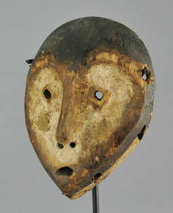 LEGA cute Lukwakongo Mask cult of the Bwami Congo Drc: Title: LEGA cute Lukwakongo Mask cult of the Bwami Congo Drc African Tribal Art 1061Description: CONGO DRC LEGA cute Lukwakongo mask Lukwakongo maskettes are small and light wooden masks belonging to