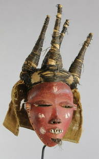 Congo DRC Beautifull Pende Phumbu Mask Good provenance: Title: Congo DRC Beautifull Pende Phumbu Mask Good provenance African Tribal Art 0757Description: CONGO DRC PENDE Authentic and superb Phumbu chief mask. CHARACTERISTICS: TYPE OF OBJECT : Mask
