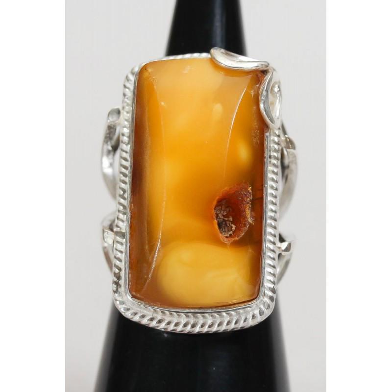 10.06 g. 100% natural Baltic amber ring, silver 925 (1 of 7)