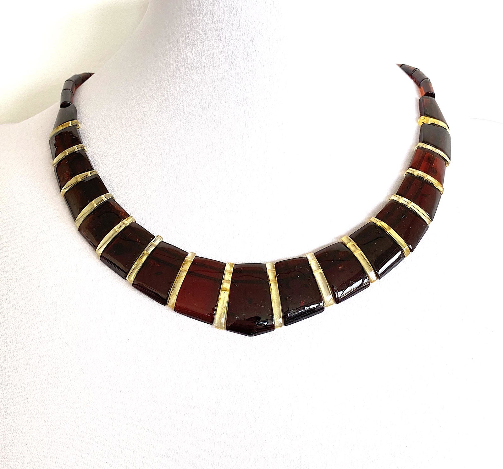 Remarkable Amber Cleopatra necklace (1 of 9)