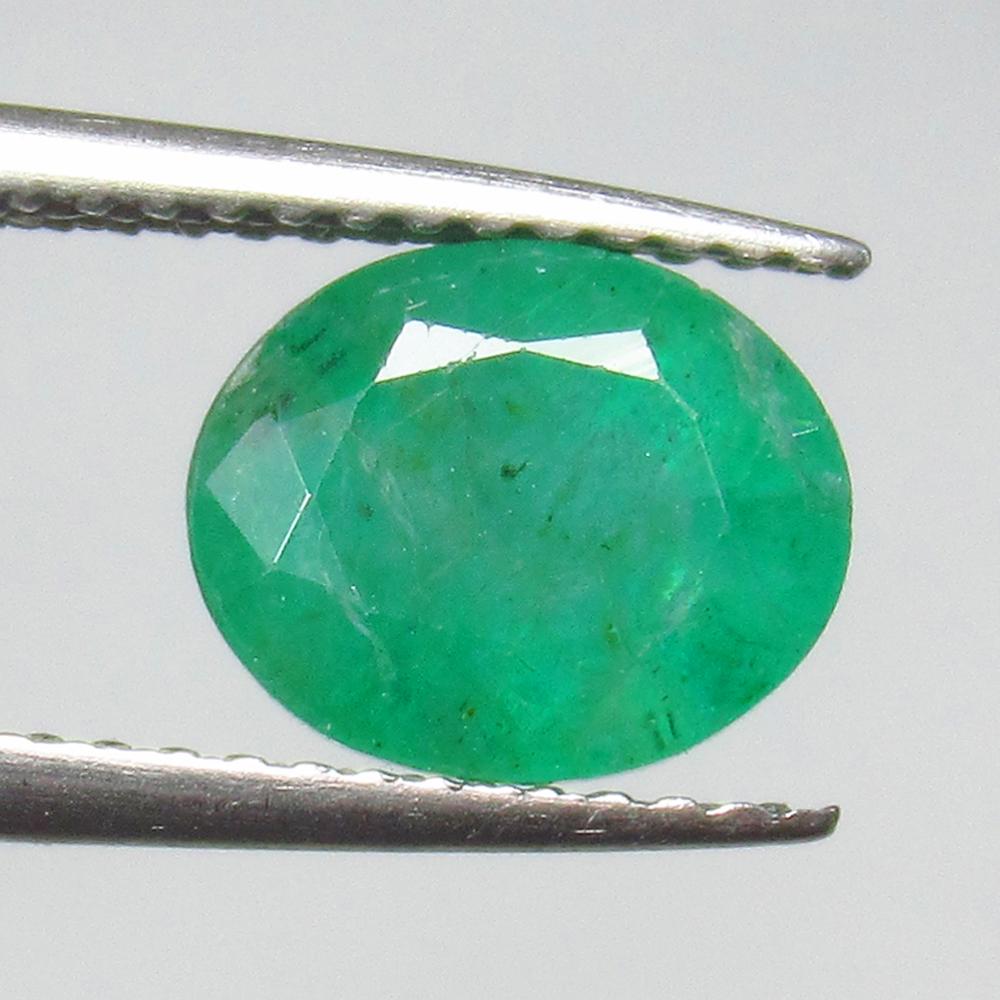 1.90 Ct Natural Zambian Emerald Oval Cut (1 of 2)