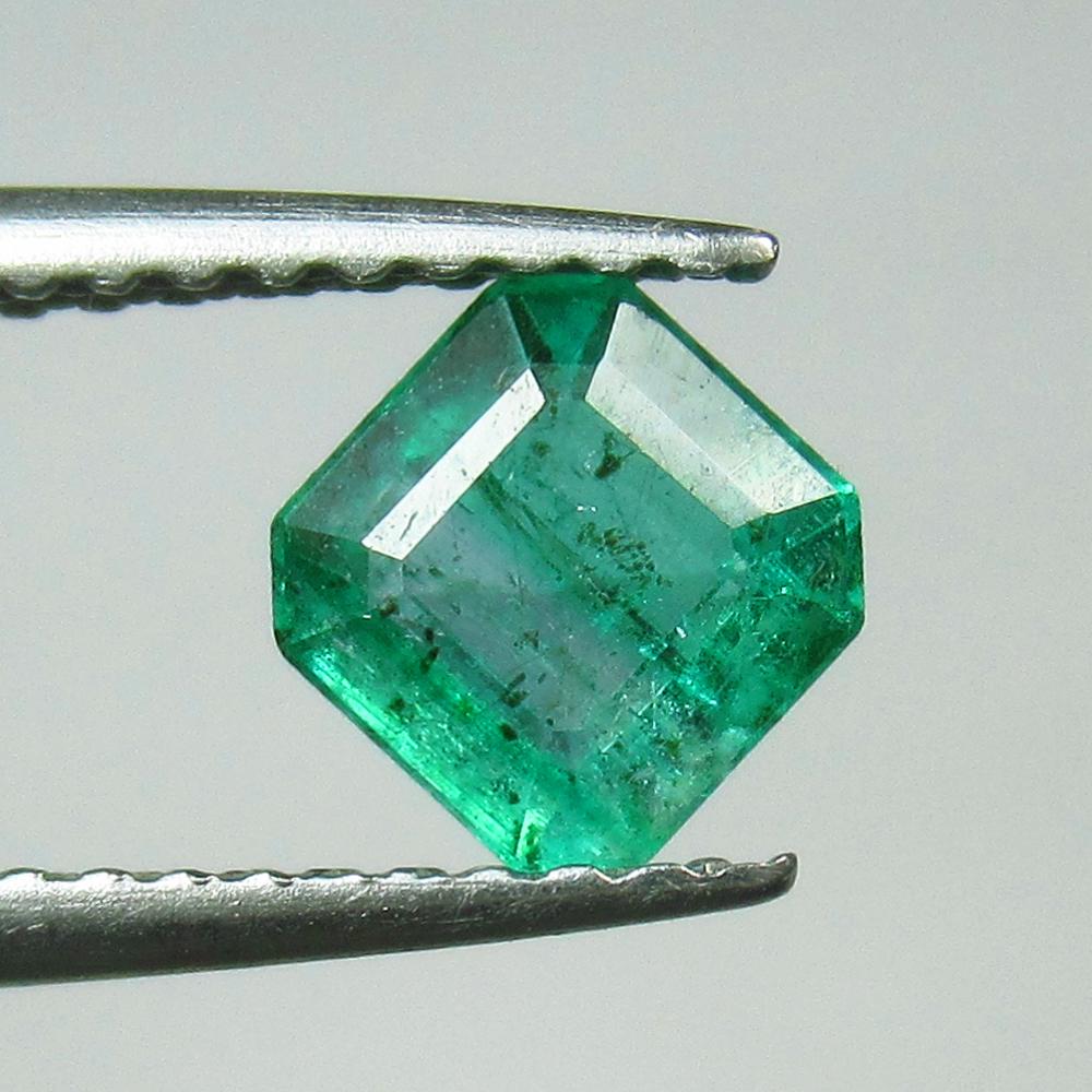 0.64 Ct Natural Zambian Emerald Octagon Cut (1 of 2)