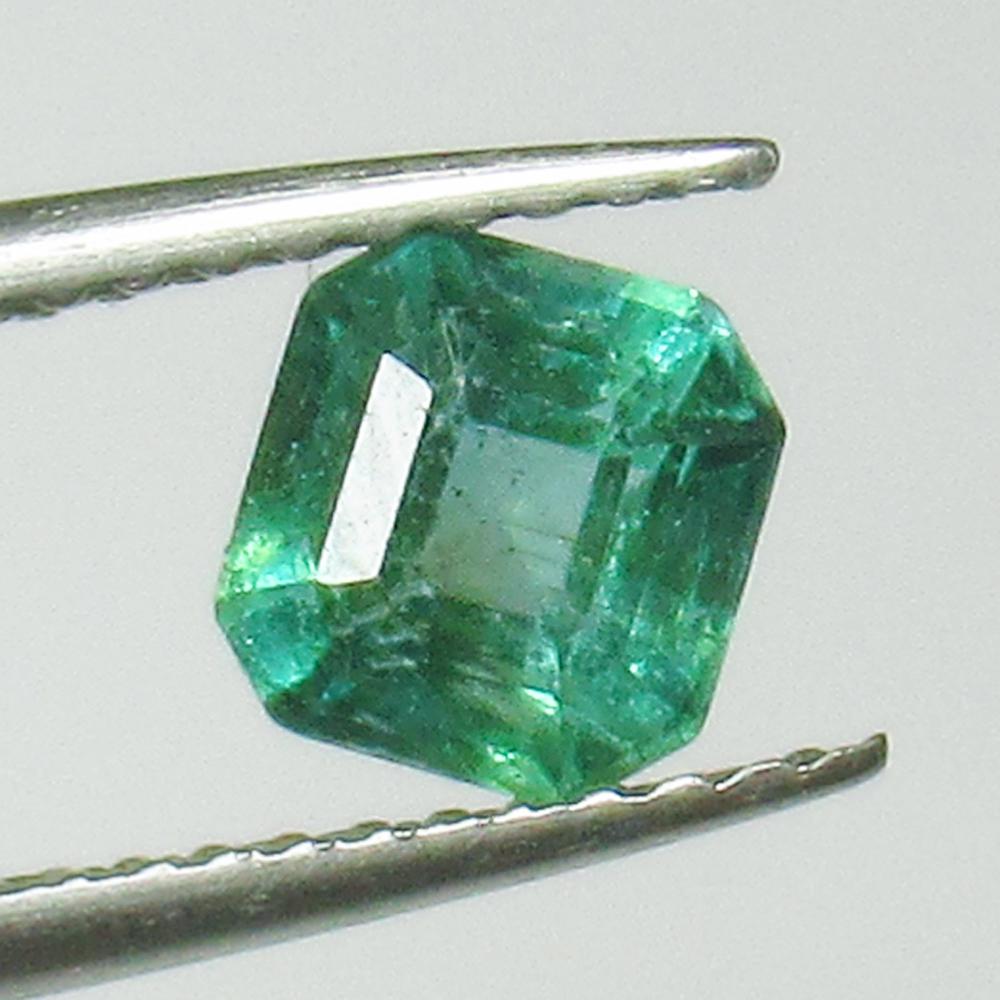 0.85 Ct Natural Zambian Emerald Octagon Cut (1 of 2)