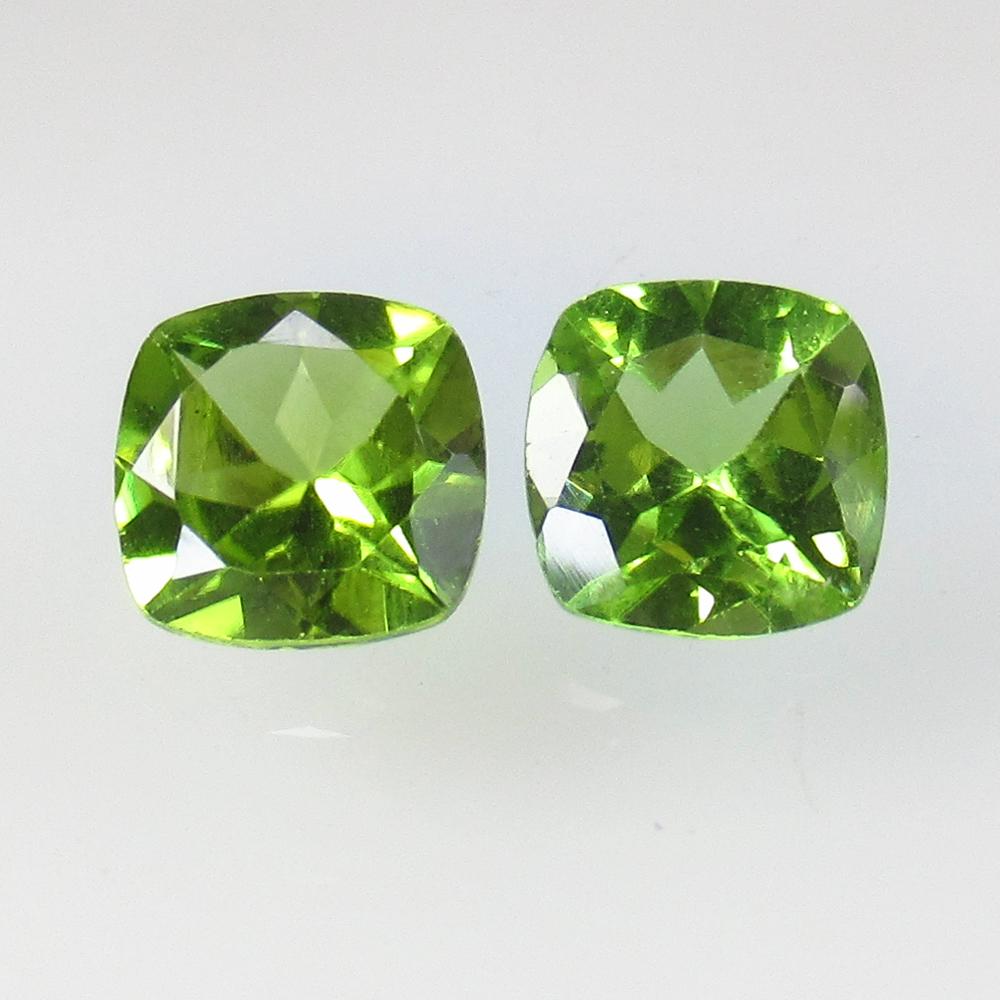 2.98 Ct Natural Pakistan Peridot Cushion Pair: Reserve: Title: 2.98 Ct Natural Pakistan Peridot Cushion Pair Stone Clarity: VVS Gemstone: Natural Peridot Carat Weight: 2.98 Size/Dimensions: 7.00 x 7.00 x 4.20 mm / 2 PC's Additional Information: To