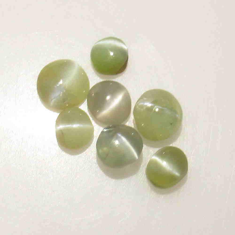 4.75 Ct Natural 7 Chrysoberyl Catseye Round Set: Reserve: Title: 4.75 Ct Natural 7 Chrysoberyl Catseye Round Set Stone Clarity: Transparent Gemstone: Chrysoberyl Catseye Round Carat Weight: 4.75 Size/Dimensions: 4.00 - 5.00 mm / 7 PC's Additional I
