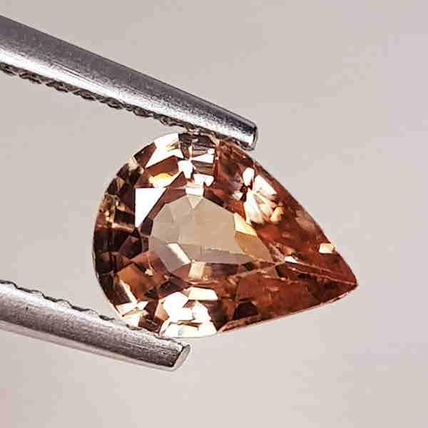 1.36 ct Natural Zircon Pear Cut: Reserve: Title: 1.36 ct Natural Zircon Pear Cut Color/Clarity: VVS Type: Loosegemstone Carat Weight: 1.36 Size/Dimensions: 8.20 x 6.20 x 3.40 Additional Information: Pear - Cambodia Shipping