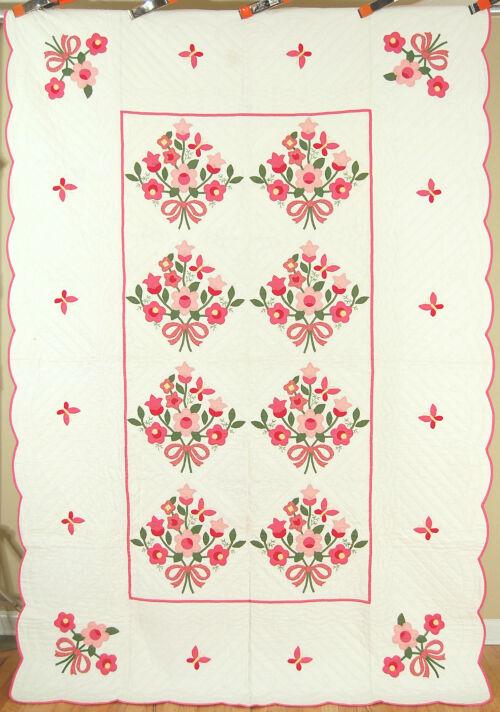 Vintage Floral Bouquet Applique Antique Quilt (1 of 11)