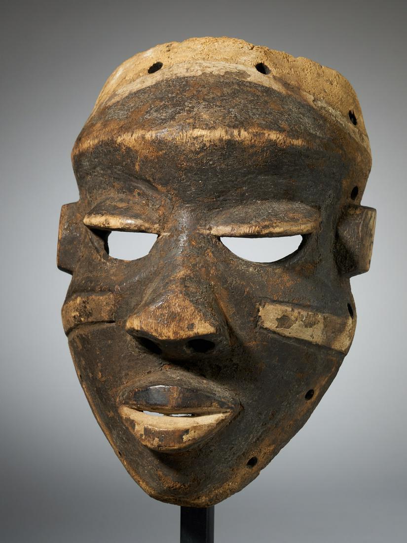 Pende People,DRC.Classic Face Mask.: Title: Pende People,DRC.Classic Face Mask. Additional Info: Pende People,DRC.Classic Face Mask. Important: please note that unless stated, the lots will usually not include the pictured bases. Excepti
