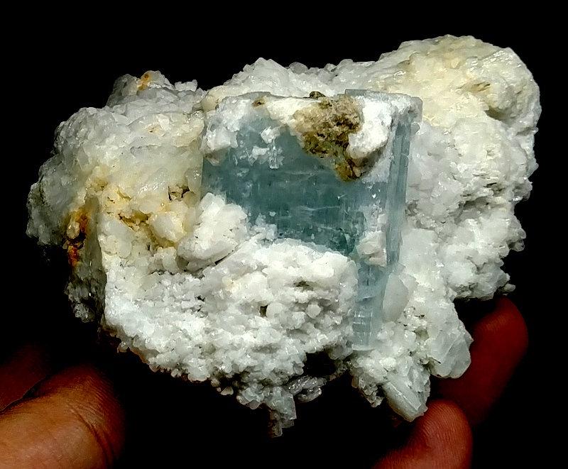 246 Grams Amazing Aquamarine With Microcline Specimen: Material aquamarine more Description 246 Grams Amazing Aquamarine With Microcline Specimen From Shigar Skardu pakistan SIZE 86*70*50 mm Reserve: $30.00 Shipping: Domestic: Flat-rate of $20.00