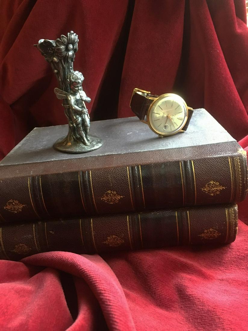 Poljot deluxe automatic vintage men wrist watch: Title: Poljot deluxe automatic vintage men wrist watch Additional Information: MaterialsBand material: LeatherGold, Stainless steelPoljot deluxe automatic vintage men wrist watch russian antique unise