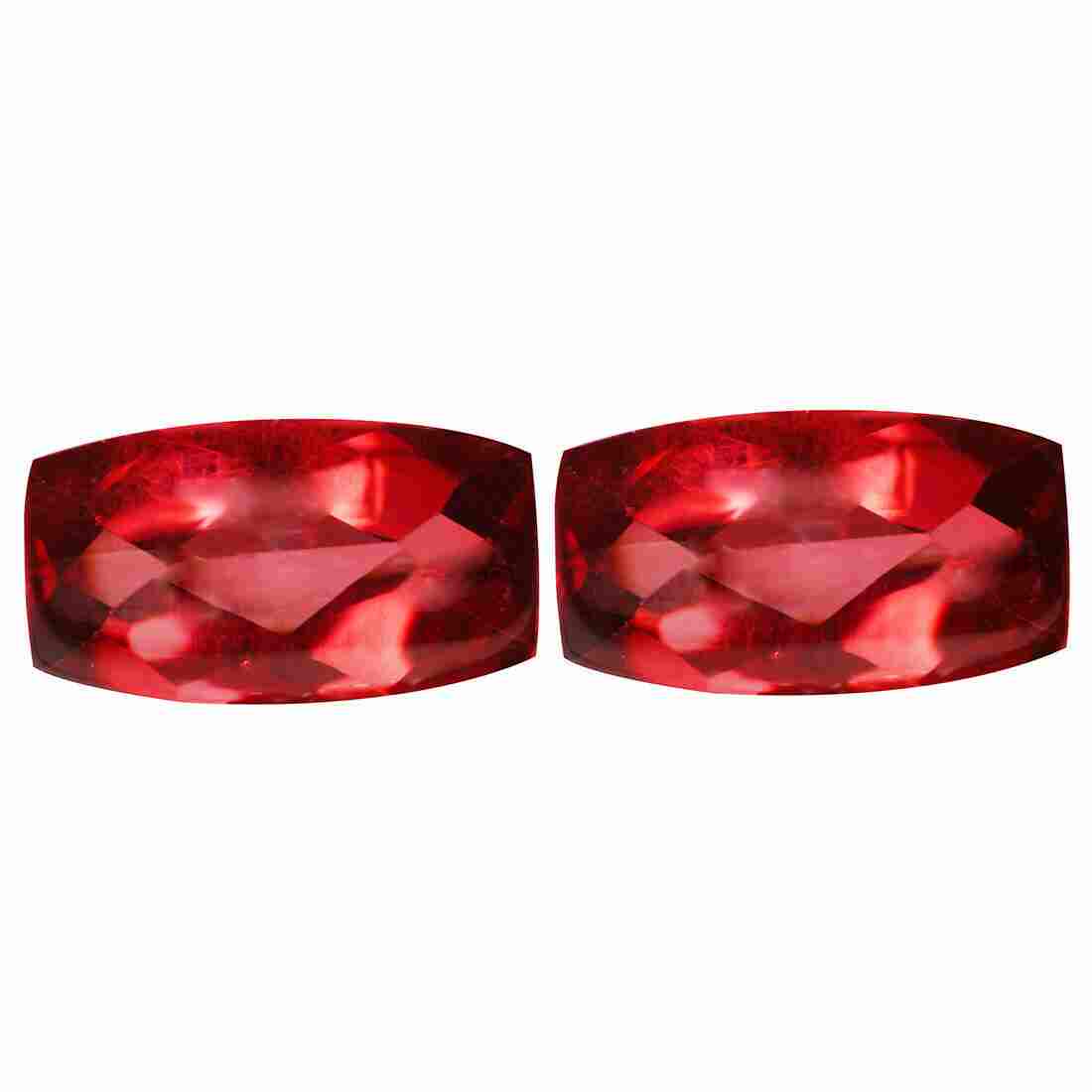 6.10 ct 2 Pcs fancy cushion rhodolite (1 of 2)
