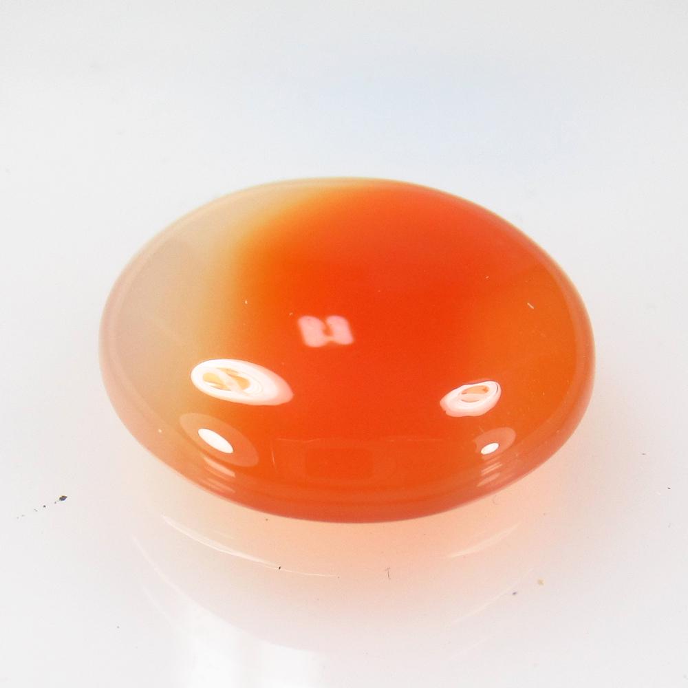 13.30 Ct Natural Carnelian Round Cabochon: No Reserve! Title: 13.30 Ct Natural Carnelian Round Cabochon Stone Clarity: Semi-Transparent Gemstones: Natural Carnelian Carat Weights: 13.3 Size/Dimensions:19.00 x 19.00 x 5.30 Additional Info:Excel