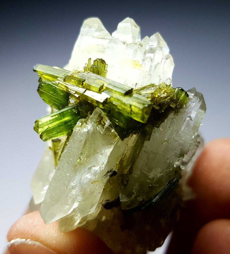 64 Gram Beautiful Natural Actinolite Specimen: Title: 64 Gram Beautiful Natural Actinolite Specimen Treatment: Natural Gemstones: Actinolite Weight: 64 Gram Size/Dimensions: 56x50x25 mm Origin: Pakistan Reserve: $15.00 Shipping: Domestic: Flat-ra