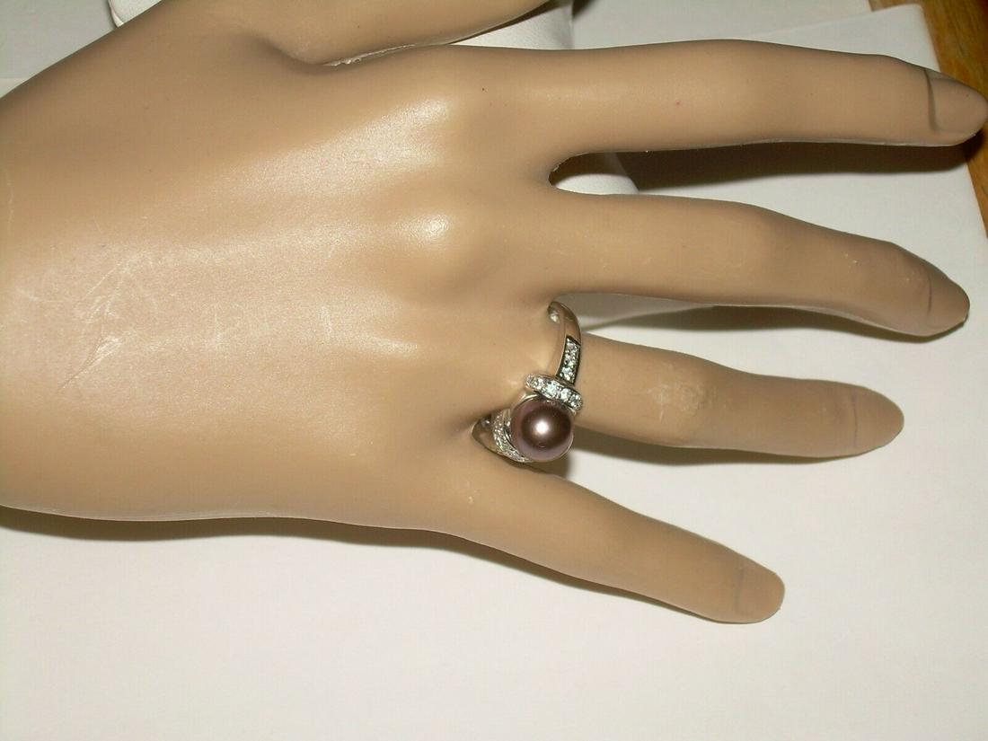Sterling Tahitian Pearl Ring - Modern -9mm - Size 10,: Modern sterling silver ring, Tahitian Pearl - the appx. 9mm pearl appears to be bronze like in color - my research has shown that other pearls looking like this are listed as Tahitian - I am not a jew