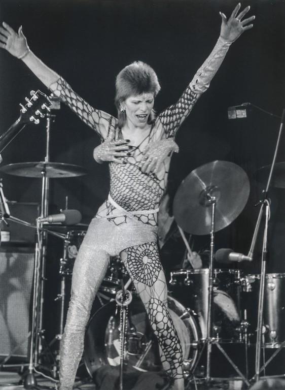 Terry O'Neill- David Bowie as Ziggy Stardust (1 of 1)