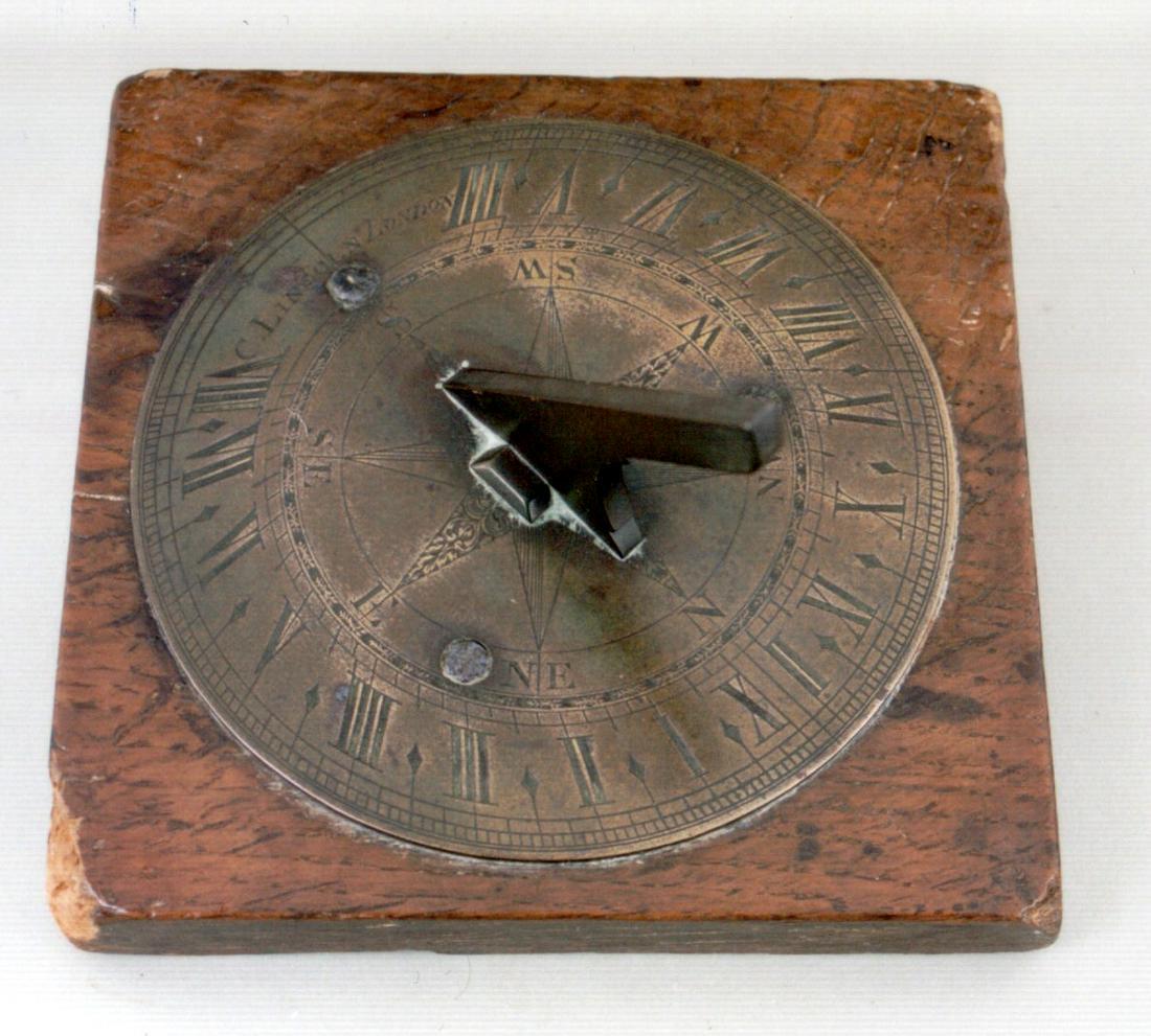 A George III brass sundial by Charles Lincoln (1 of 1)