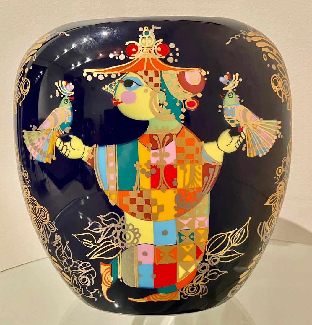 Rare Hand Painted Signed Bjorn Wiinblad by Rosenthal: Rare Bjorn Wiinblad by Rosenthal Vase in Mint Condition. No imperfections. This is an incredible hand painted vase signed by Bjorn Wiinblad for Rosenthal decorated in 24K gold. Artist Details Bjørn W