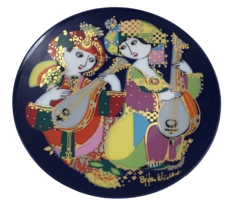 Vintage Signed Bjorn Wiinblad For Rosenthal Decorative: Vintage Signed Bjorn Wiinblad for Rosenthal Decorative Wall Plate titled "Oriental Night Music Mandolin Player" in Great Condition. This is an incredible hand painted decorative wall plate signed by B