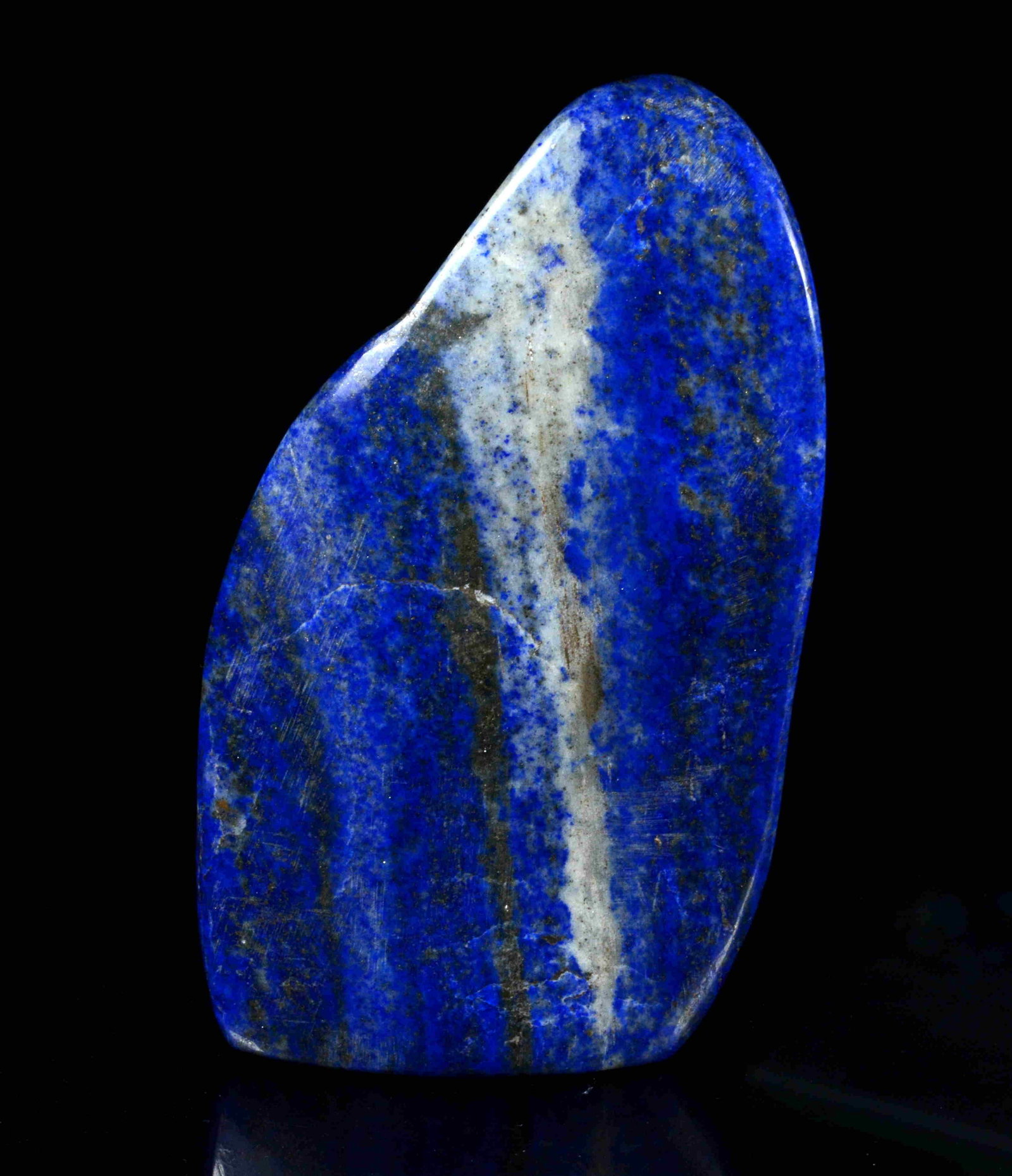 176 Gram Amazing Quality Natural Lapis Lazuli Tumble: Title: 176 Gram Amazing Quality Natural Lapis Lazuli Tumble Weight: 176 Gram Size/Dimension: 99x58x18 mm Origin:Afghanistan Reserve: $15.00 Shipping: Domestic: Flat-rate of $15.00 to anywhere within t