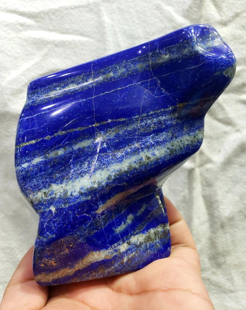 1.125 Kg Undamaged ROYAL Blue Lapis Lazuli Mineral -: Title: 1.125 Kg Undamaged ROYAL Blue Lapis Lazuli Mineral - 130X115X80 mm Origin: Afghanistan Reserve: $30.00 Shipping: Domestic: Flat-rate of $23.00 to anywhere within the contiguous U.S. Internation