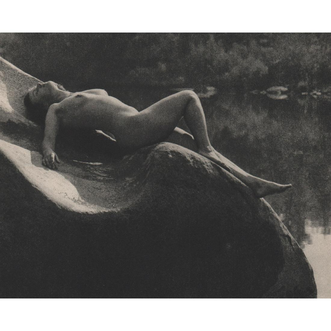 TRACY WEBB - Nude: No Reserve! Artist: TRACY WEBB Print Title: Nude Medium: Sheet-fed Gravure Printing Date: 1930's Printed in the USA Image Size approx: 5.75 x 7.5 inches Shipping: Domestic: Flat rate of $15.00 to anyw