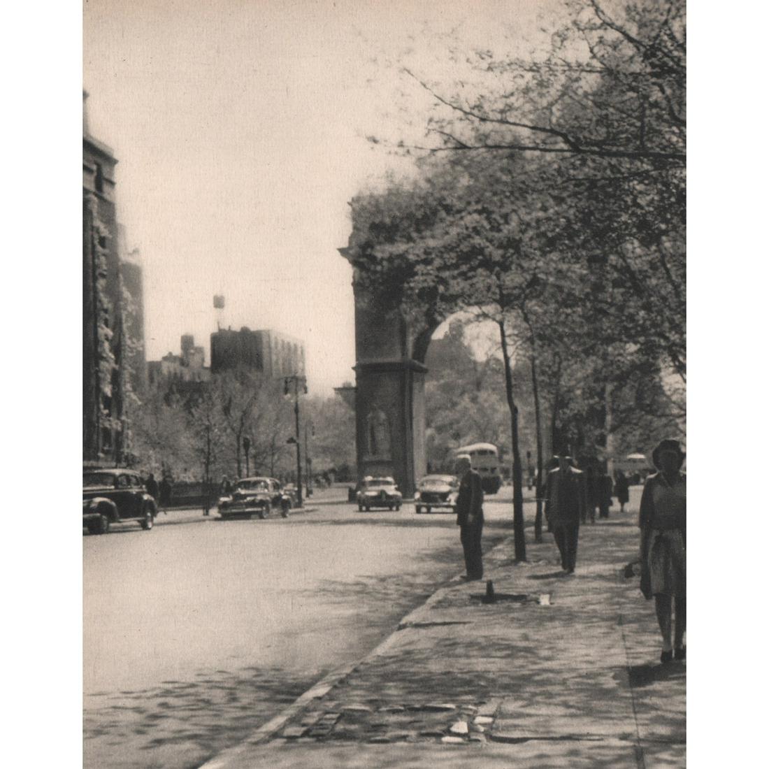 DANIEL WRONECKI - Washington Square, Greenwich Village: No Reserve! Artist: DANIEL WRONECKI Print Title: Washington Square, Greenwich Village Medium: Sheet-fed Gravure Printing Date: 1940's Printed in France Image Size approx: 8 x 6.25 inches Shipping: Dom