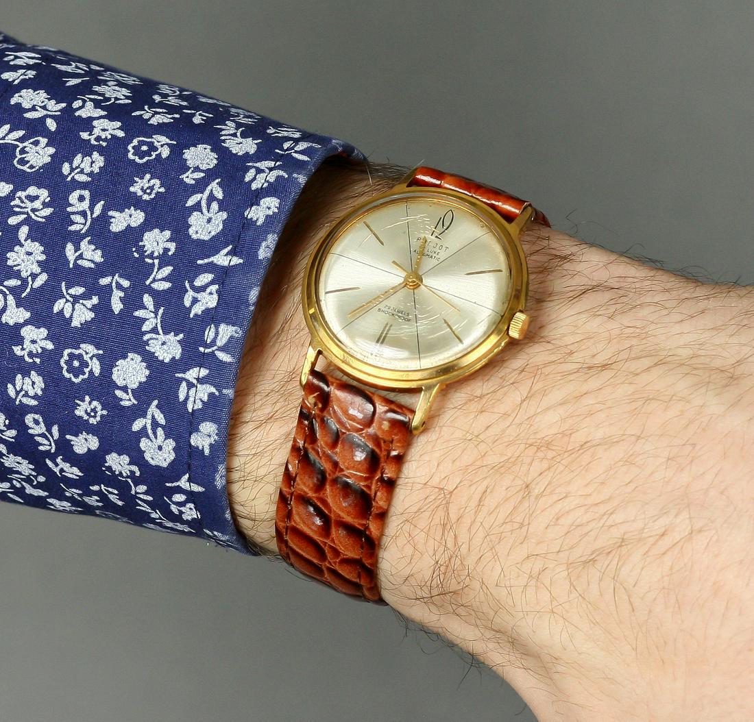 Poljot deluxe automatic vintage men wrist watch russian: Title: Poljot deluxe automatic vintage men wrist watch russian antique unisex white USSR watches Additional Information: MaterialsBand material: LeatherGold, Stainless steelPoljot deluxe automatic vin