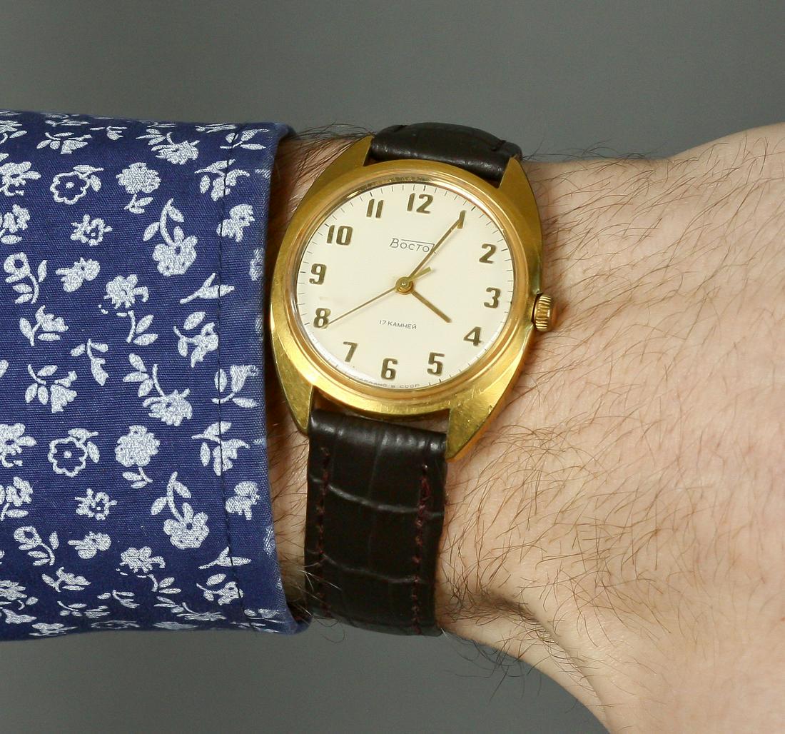 Wostok Vintage Men Wrist Watch Russian Antique Watches: Title: Wostok Vintage Men Wrist Watch Russian Antique Watches Additional Information: MaterialsBand material: LeatherGold, Stainless steelWostok vintage men wrist watch russian antique unisex white US