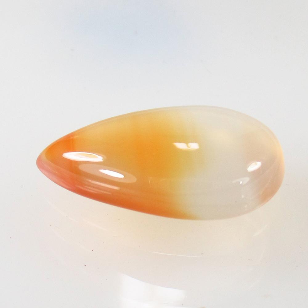 8.95 Ct Natural Carnelian Pear Cabochon: No Reserve! Title: 8.95 Ct Natural Carnelian Pear Cabochon Clarity: Semi-Transparent Gemstone: Natural Carnelian Carat Weight: 8.95 Size/Dimensions: 20.00 x 12.00 x 5.20 mm Additional Information: Exc